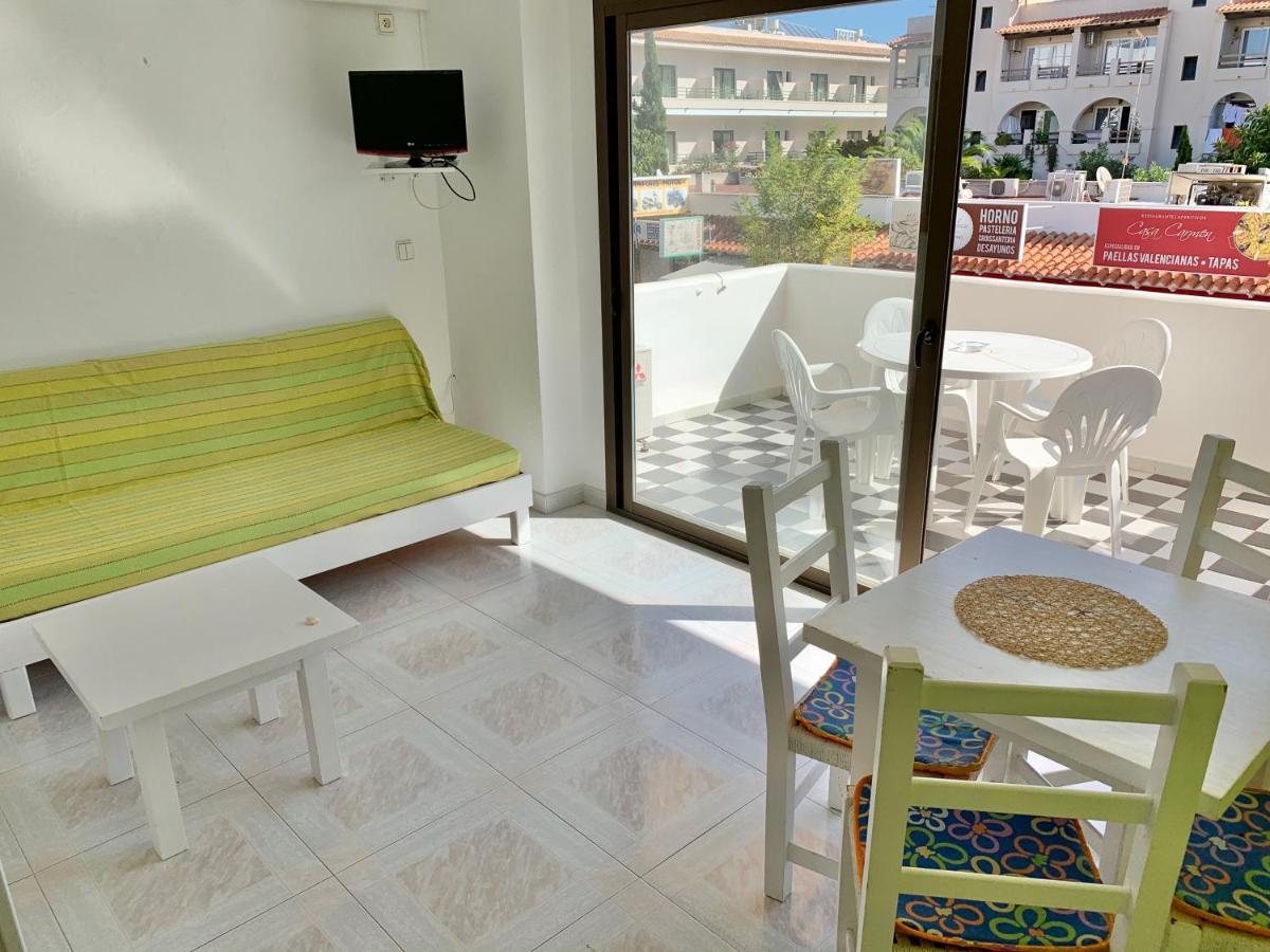 Apartamentos Miranda Es Pujols Dış mekan fotoğraf