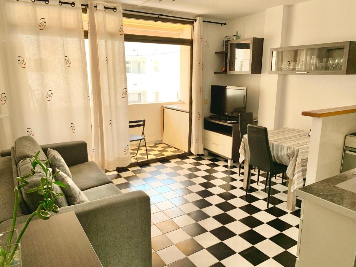 Apartamentos Miranda Es Pujols Dış mekan fotoğraf